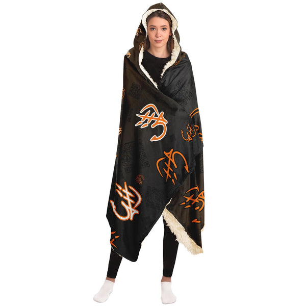 O.Gii Hooded Blanket