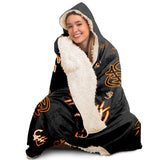 TheGlow.Gii Hooded Blanket